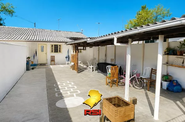 Casas à Venda – Fazenda da Armação, Governador Celso Ramos/SC