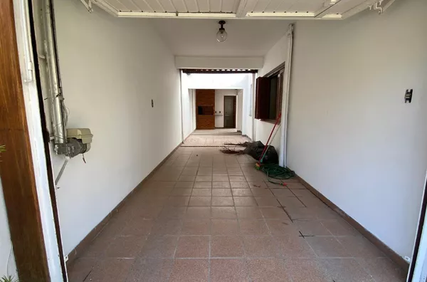 Casa à Venda, 3 Quartos com Piscina à Venda no Bairro Santana – 224m² Privativos | Porto Alegre - Foto 3