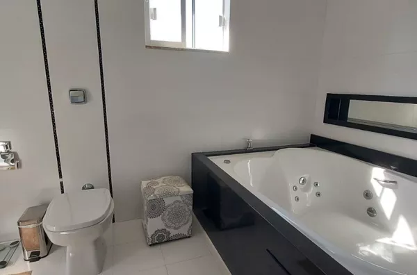 Residência de Alto Padrão com Piscina e Espaço Gourmet – Fazenda da Armação, Governador Celso Ramos - Foto 46