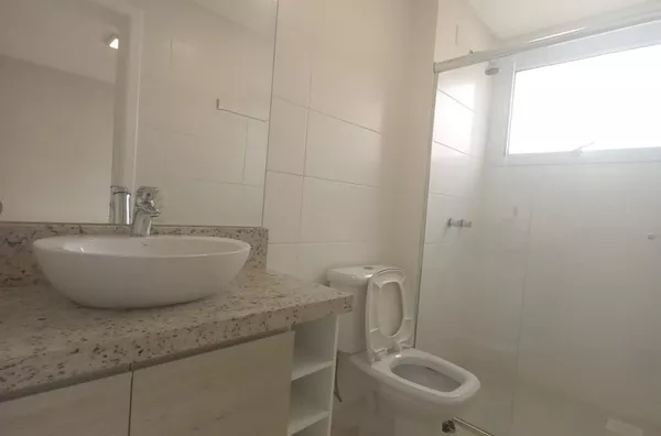 Apartamento Mobiliado com 3 Suítes a 200m da Praia de Palmas – 2 Vagas e Vista Mar - Foto 4
