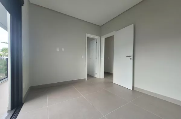 Casa Alto Padrão com Piscina e 3 Suítes na Praia de Palmas – 360m² de Terreno - Foto 12