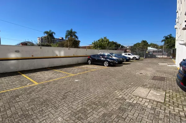 Apartamento com 2 quartos e 66m² à Venda no bairro Camaquã, Porto Alegre - Foto 17