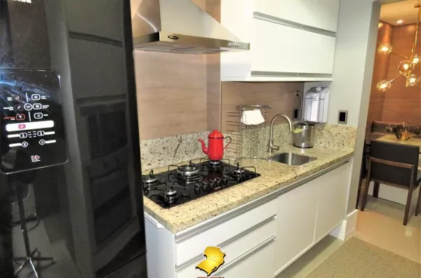 Casa 2 Dormitórios no Bairro Humaitá à Venda – Reformada - Porto Alegre
