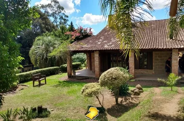 Sítio Mobiliado de 10.000m² no Bairro Espigão – Viamão | Porteira Fechada | Natureza e Conforto!