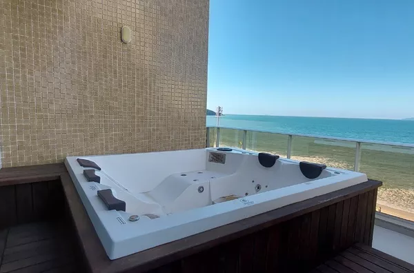 Cobertura Frente Mar à Venda na Praia de Palmas – 4 Dorms, 230m² Privativos, Ofurô e Alto Padrão - Foto 27