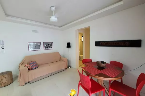 Apartamento 2 quartos Mobiliado a 600m da Praia de Palmas - SANTA CATARINA