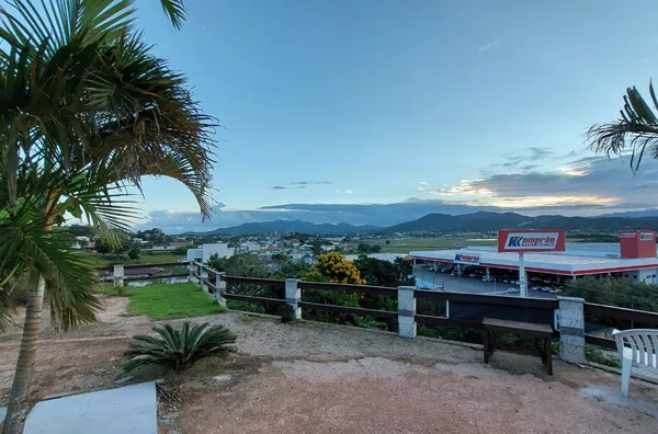 Terreno/Lote com casa pronta - 2.800m², Frente à Rodovia 410 - Areias do Meio em Governador Celso Ramos - Foto 26