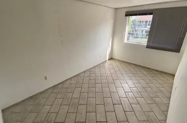 Apartamento com 2 Dormitórios, Garagem e Vista – Bairro Camaquã | Porto Alegre - Foto 8