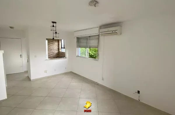 Apartamento JK a 5 Minutos da PUCRS – Prático, Arejado e com Preço Imperdível!