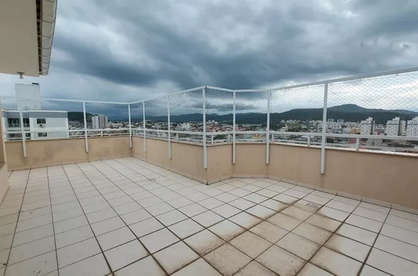 Cobertura com 3 quartos e Vista Panorâmica no Bairro Ipiranga – São José/SANTA CATARINA - Foto 21