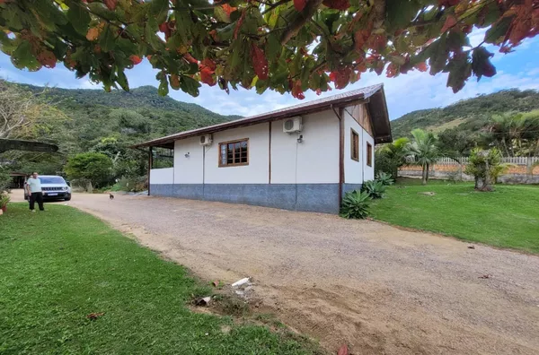 Chácara Mobiliada com 2.500m² em Areias de Baixo – R$ 1.250.000 - Foto 15