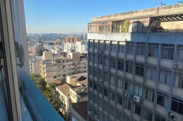 Apartamento Semi-Mobiliado com 3 Quartos e Suíte no Bairro Independência – Porto Alegre - Foto 22