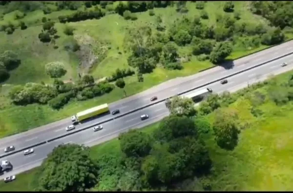 Terreno Comercial na BR-101 com Acesso Aprovado – 24.000 m² (2,5 hectares) Santa Catarina - Foto 2