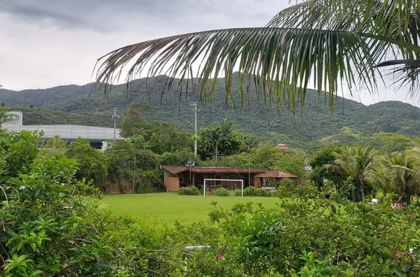 Sítio surpreendente em Governador Celso Ramos - Foto 1
