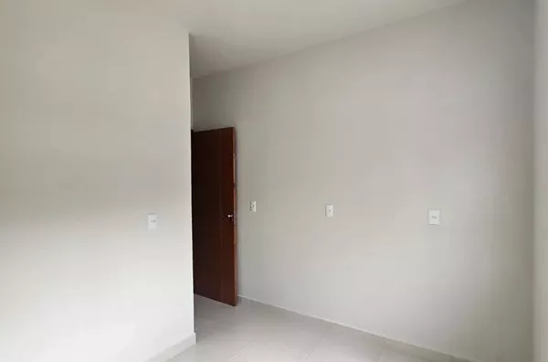 Casa Geminada à Venda em Governador Celso Ramos – 2 Dorms, Suíte, Financiável