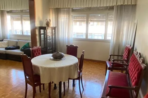 Apartamento Semi-Mobiliado com 3 Quartos e Suíte no Bairro Independência – Porto Alegre - Foto 7