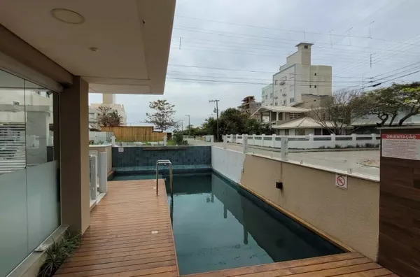 Apartamento Mobiliado a 100m da Praia de Palmas com 3 Dormitórios e 1 suíte