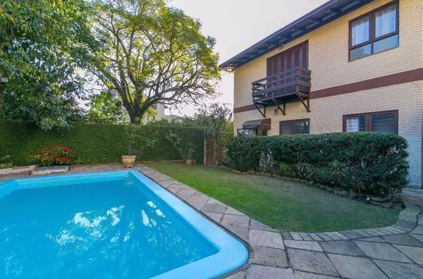 Casa 4 Quartos na Zona Alta da Tristeza – Porto Alegre –  4 Vagas de Garagem e Piscina. - Foto 20