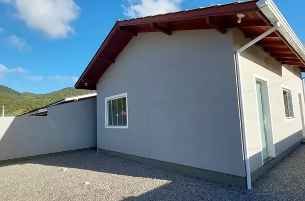 Casa nova em esquina no bairro Areias de Baixo – Governador Celso Ramos - Foto 2