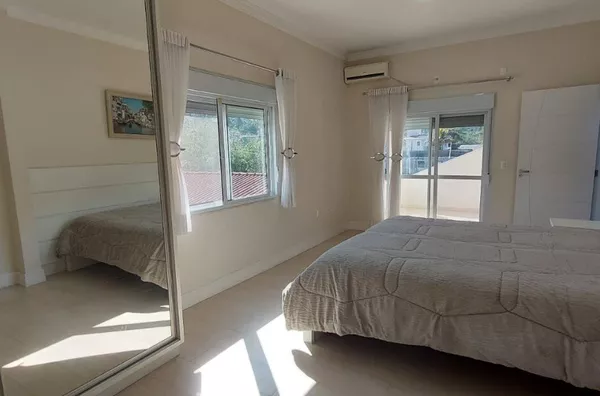 Residência de Alto Padrão com Piscina e Espaço Gourmet – Fazenda da Armação, Governador Celso Ramos - Foto 43