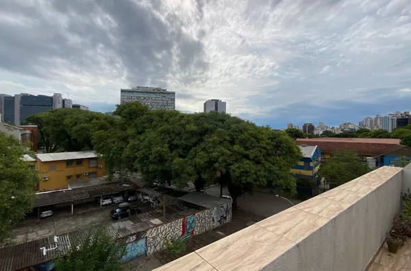 Cobertura 2 dormitórios com churrasqueira e terraço na Cidade Baixa – R$ 490 mil - Foto 26