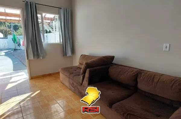 Casas à Venda – Fazenda da Armação, Governador Celso Ramos/SC