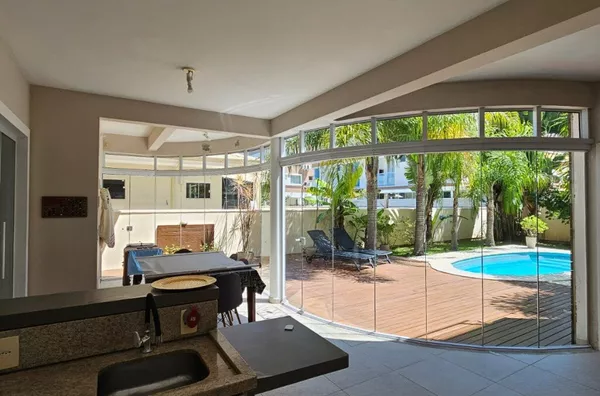 Casa Alto Padrão com Piscina na Praia de Palmas – 420m² de terreno, Mobiliada e Pronta para Morar! - Foto 26