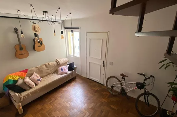 Cobertura 2 dormitórios com churrasqueira e terraço na Cidade Baixa – R$ 490 mil - Foto 4