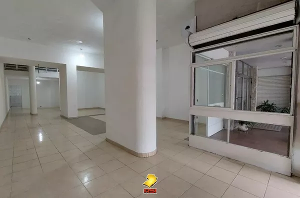 SALA COMERCIAL PARA ALUGUEL OU VENDA NO CENTRO HISTÓRICO – PORTO ALEGRE