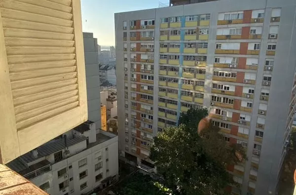Apartamento Semi-Mobiliado com 3 Quartos e Suíte no Bairro Independência – Porto Alegre - Foto 42