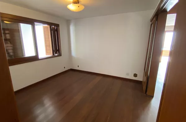Casa à Venda, 3 Quartos com Piscina à Venda no Bairro Santana – 224m² Privativos | Porto Alegre - Foto 19