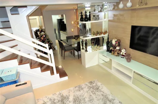 Casa 2 Dormitórios no Bairro Humaitá à Venda – Reformada - Porto Alegre - Foto 4
