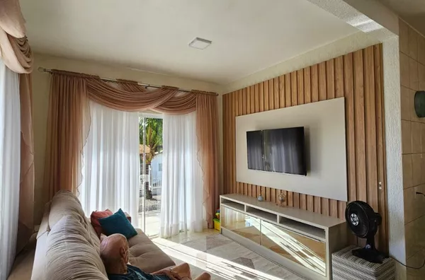 Casa à venda, 3 quartos, Pátio e Vaga de Garagem -  Jordão, Governador Celso Ramos - Foto 1