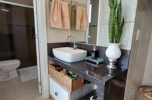 Residência de Alto Padrão com Piscina e Espaço Gourmet – Fazenda da Armação, Governador Celso Ramos - Foto 40