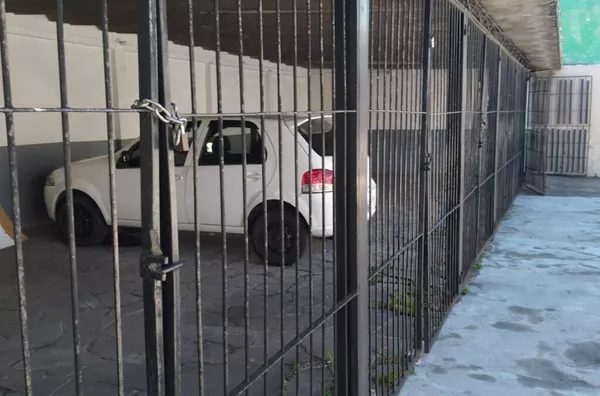 Apartamento Térreo 2 Dormitórios com Garagem – Bairro São José, Porto Alegre - Foto 14
