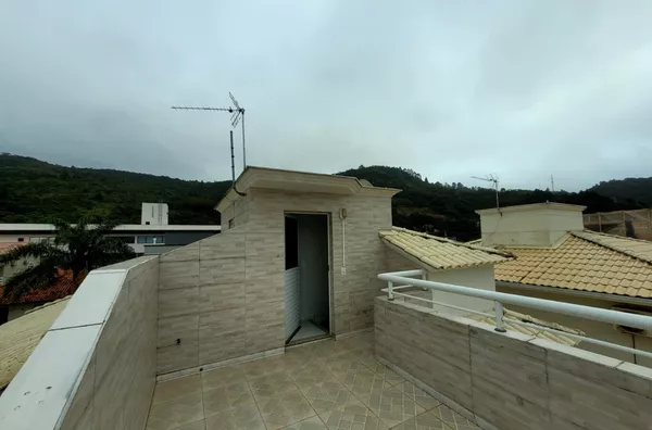 Casa Espetacular com Piscina e Jardim na Praia de Palmas – 360m² de Terreno - Foto 18