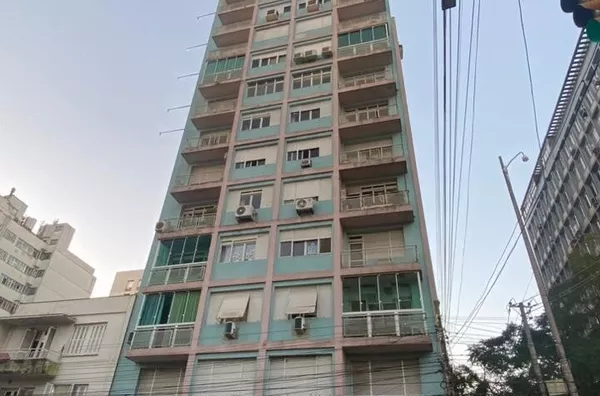 Apartamento Semi-Mobiliado com 3 Quartos e Suíte no Bairro Independência – Porto Alegre - Foto 2