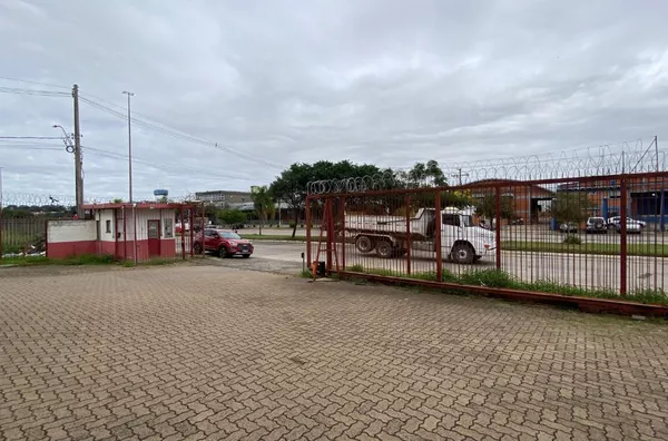 Pavilhão Comercial à Venda – Av. Plínio Kroeff, Sarandi - Porto Alegre 