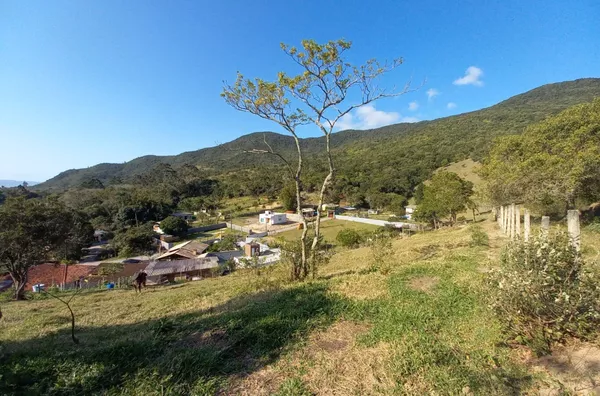 Casa Mobiliada com Terreno Amplo – 1.900m² no Bairro Dona Lucinda! - Foto 22
