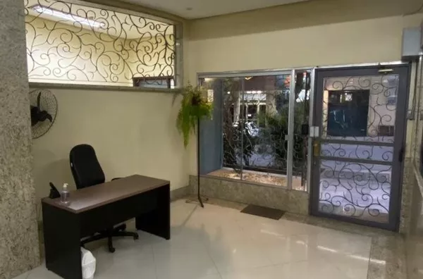Apartamento Semi-Mobiliado com 3 Quartos e Suíte no Bairro Independência – Porto Alegre