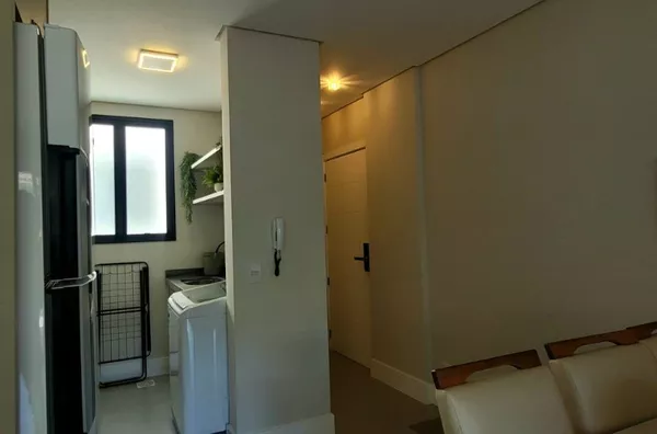 Apartamento Mobiliado com 3 Dormitórios a Poucos Passos do Mar na Praia de Palmas - Foto 7