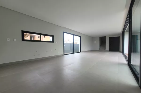 Casa Alto Padrão com Piscina e 3 Suítes na Praia de Palmas – 360m² de Terreno - Foto 25