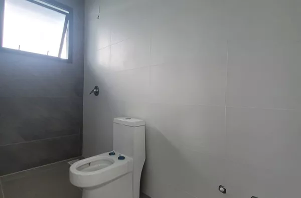 Casa Alto Padrão com Piscina e 3 Suítes na Praia de Palmas – 360m² de Terreno - Foto 18