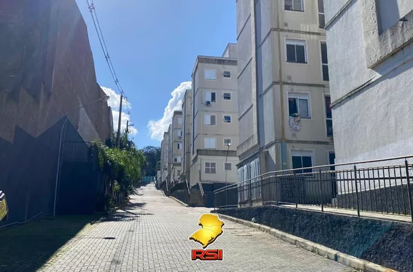 Apartamento à Venda $180mil - Cavalhada, 2 Quartos, 40 m² - Porto Alegre