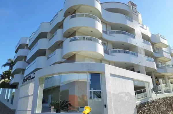 Cobertura Duplex à venda na Praia de Bombas em Bombinhas/SC