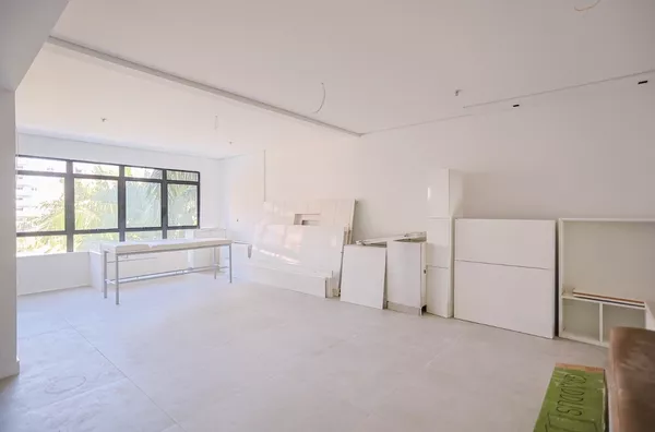 Sala Comercial no Edifício Austin – Av. Carlos Gomes | Porto Alegre – 100m² Privativos - Foto 4
