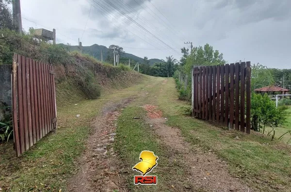 Sítio surpreendente em Governador Celso Ramos 