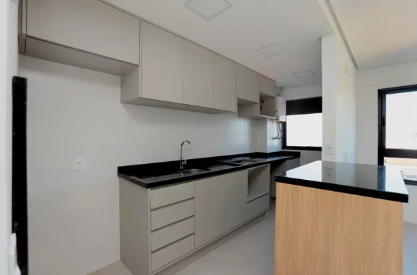 Apartamento para Venda e Aluguel - 3 Quartos, 2 Vagas na Avenida do Forte, Porto Alegre - Foto 1