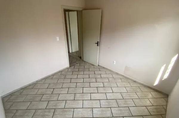 Apartamento com 2 Dormitórios, Garagem e Vista – Bairro Camaquã | Porto Alegre - Foto 13