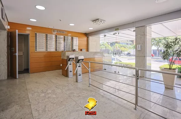 Sala Comercial no Edifício Austin para Locação – Av. Carlos Gomes | Porto Alegre